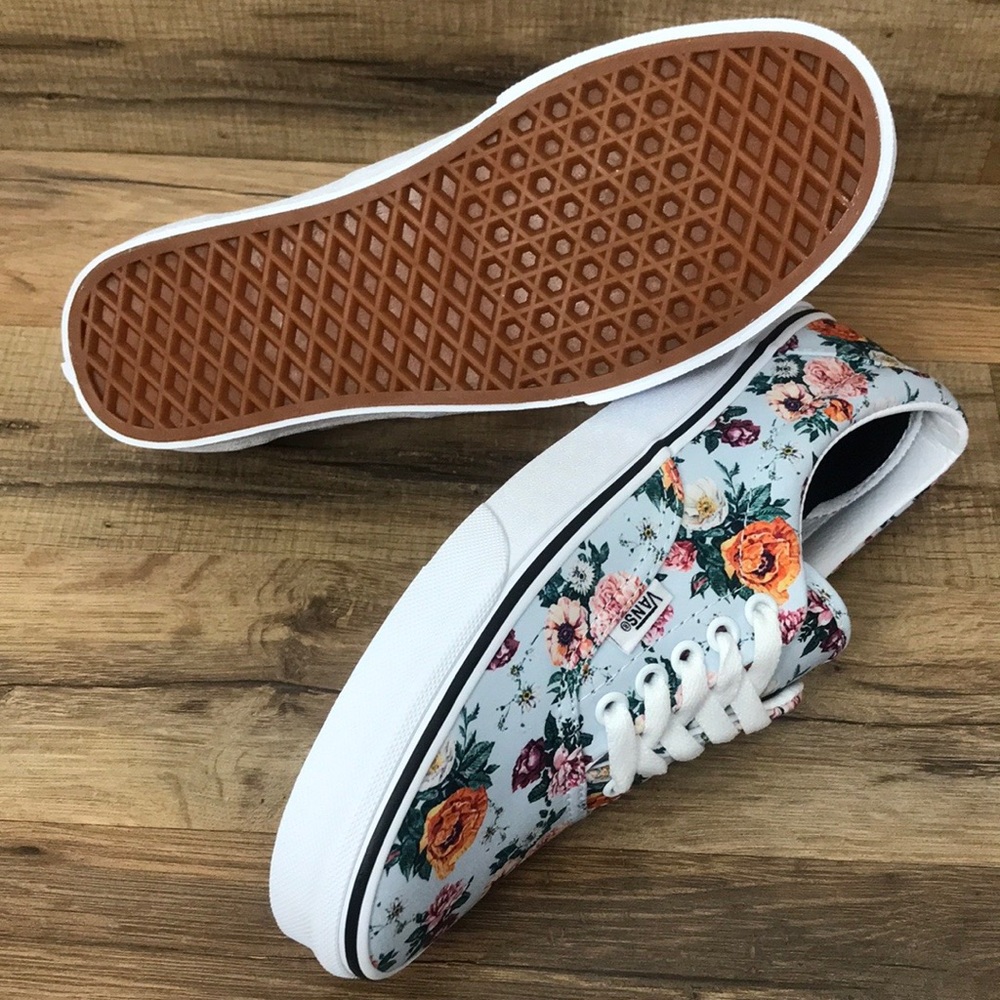 BRAND NEW VANS ERA - Picture 11 of 15